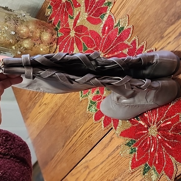 Womans leather boots - Picture 3 of 9